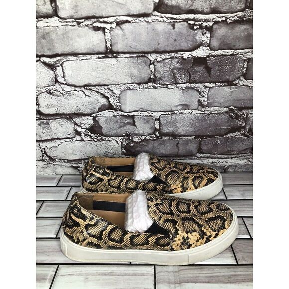 Aquatalia Leopard Print Leather Slip On Casual Sneaker Shoes Women Sz 8M US/39EU - Picture 4 of 16